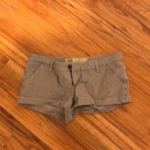 Hollister Shorts size 7